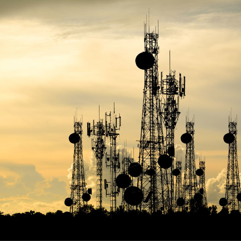 Broadcast mast towers